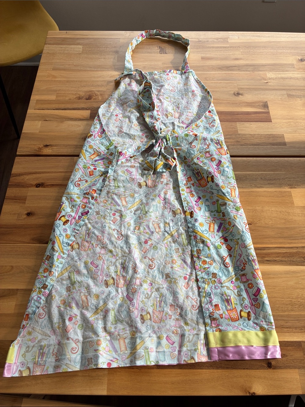 Handmade BTS Art Notions Print Apron with Pocket & Satin Trim Retro Feel Teacher - Picture 5 of 6